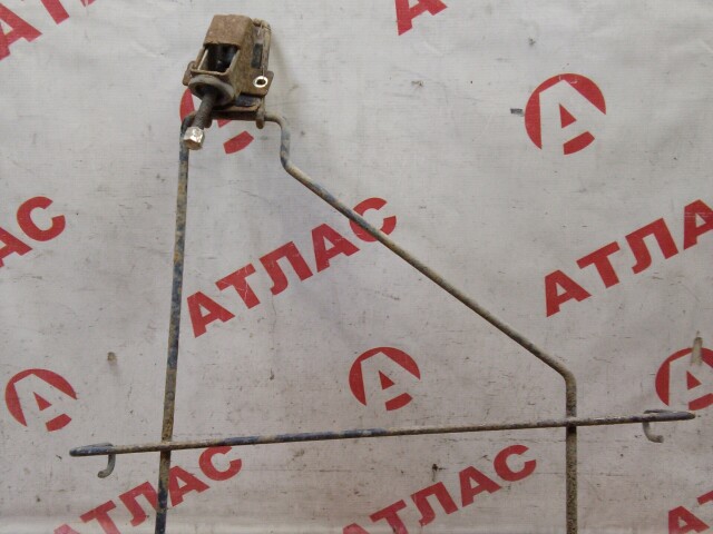 Крепление запасного колеса RENAULT Sandero Stepway 