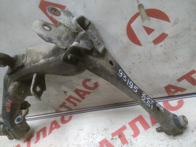 Рычаг TOYOTA Avensis 