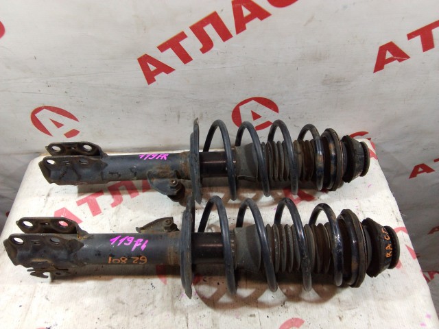 Стойка TOYOTA Ractis 