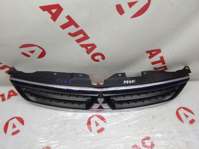 Решетка радиатора MITSUBISHI Colt 