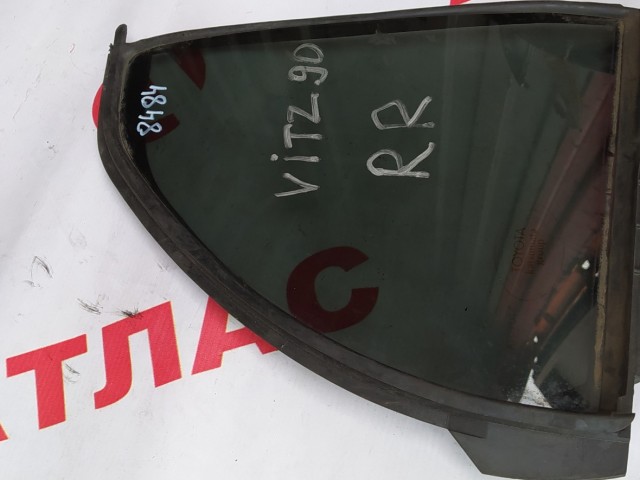 Треугольник (стекло) TOYOTA Vitz 
