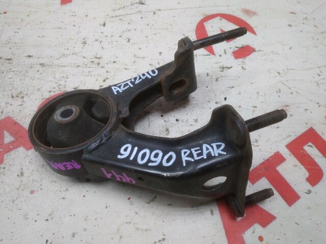 Подушка ДВС TOYOTA Premio 1AZ-FSE