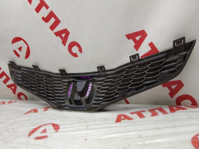 Решетка радиатора HONDA Fit 