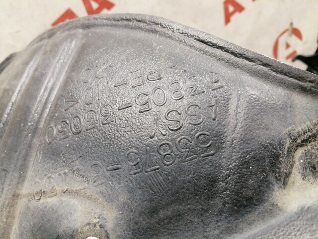 Подкрылок TOYOTA Camry 