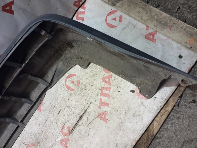 Бампер задний TOYOTA Avensis 