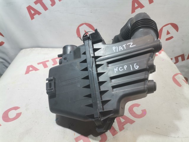 Корпус воздушного фильтра TOYOTA Platz 2NZ-FE