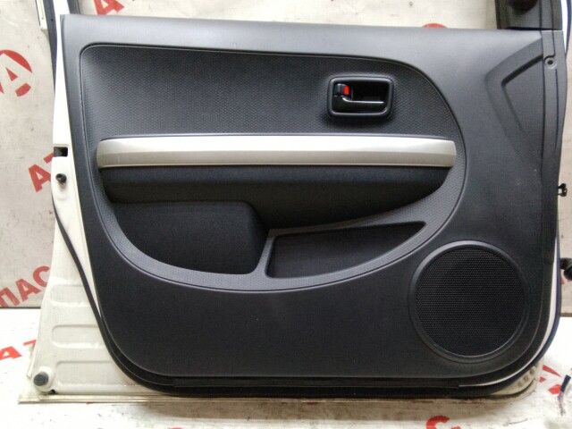 Дверь TOYOTA Ist 