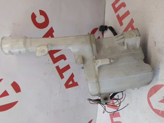 Бачок омывателя TOYOTA Passo 