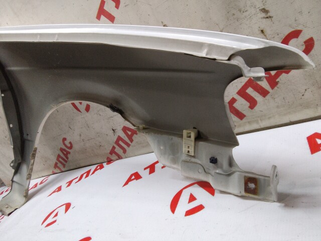 Крыло NISSAN Sunny 