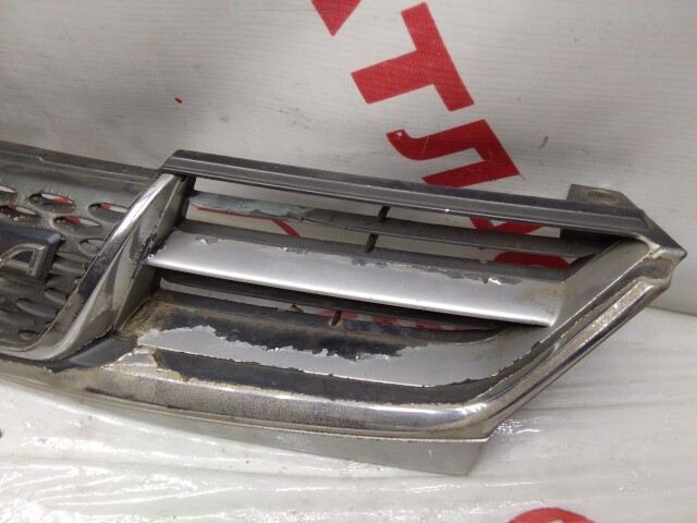 Решетка радиатора TOYOTA Carina 