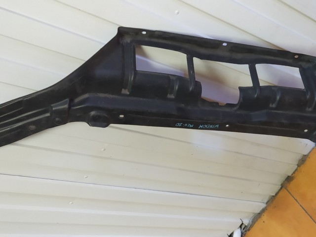 Накладка на радиатор TOYOTA Windom 