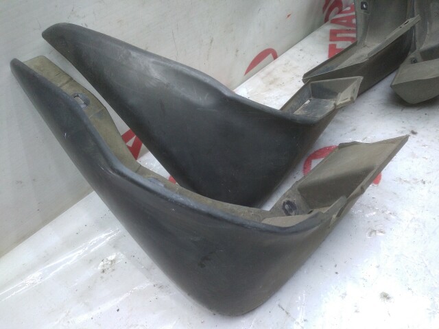 Брызговик HONDA Fit 