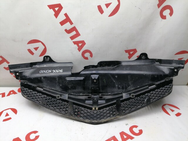 Решетка радиатора TOYOTA Ractis 