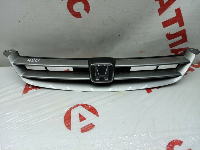 Решетка радиатора HONDA Accord 