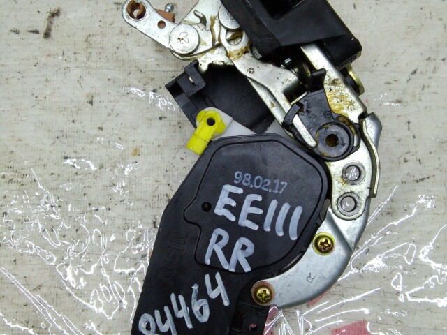 Замок двери TOYOTA Corolla 