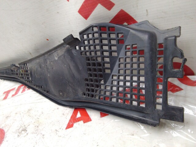 Жабо RENAULT Duster 