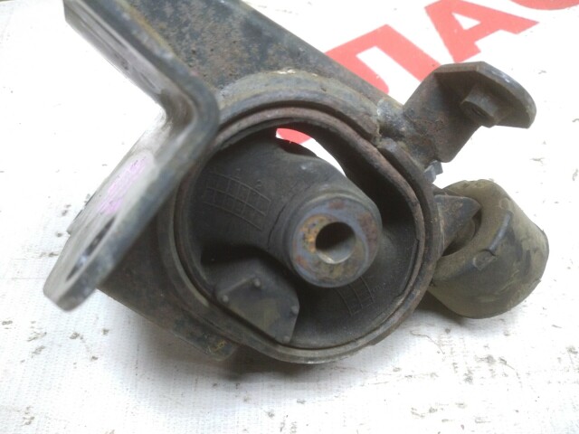 Подушка ДВС TOYOTA Corolla Fielder 1NZ-FE