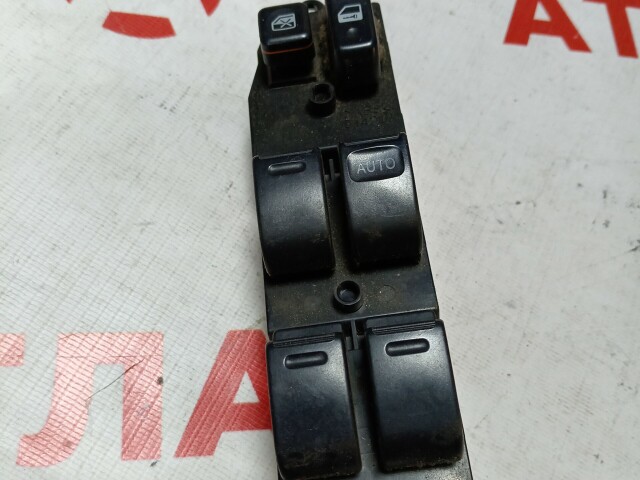 Блок управления стеклоподъемниками TOYOTA Vitz 