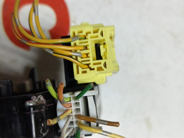 Шлейф подрулевой TOYOTA Avensis 