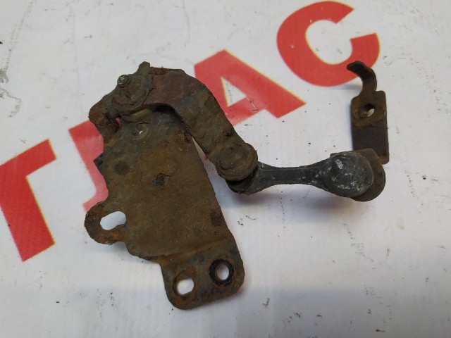 Датчик положения кузова TOYOTA RAV4 