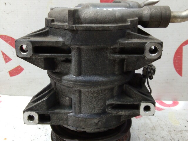 Компрессор кондиционера NISSAN Serena QR20-DE