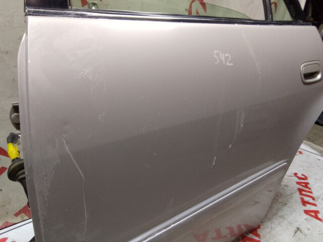 Дверь TOYOTA Corolla 