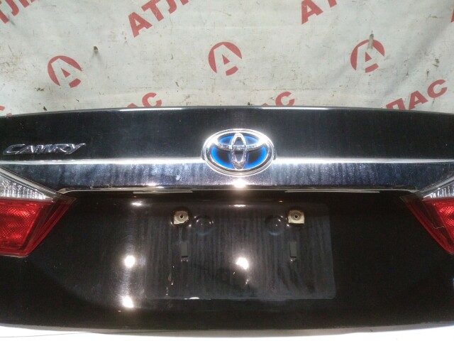 Крышка багажника TOYOTA Camry 