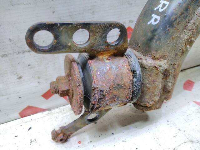 Рычаг TOYOTA Avensis 