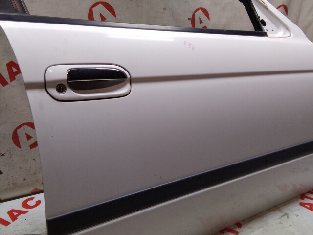 Дверь NISSAN Sunny 