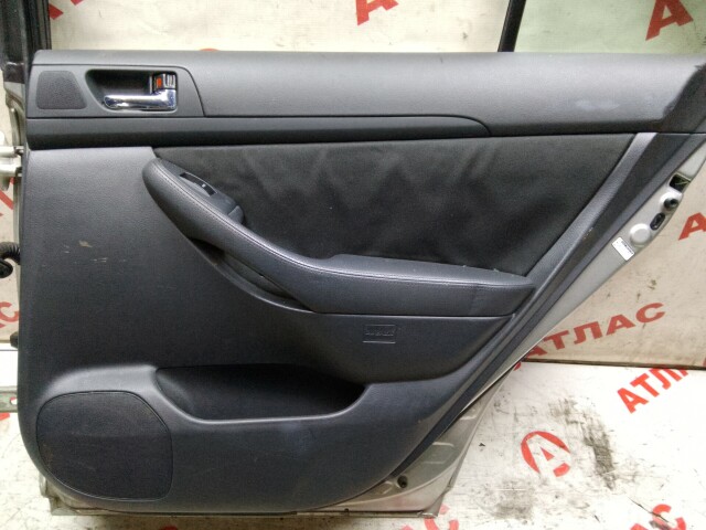 Дверь TOYOTA Avensis 