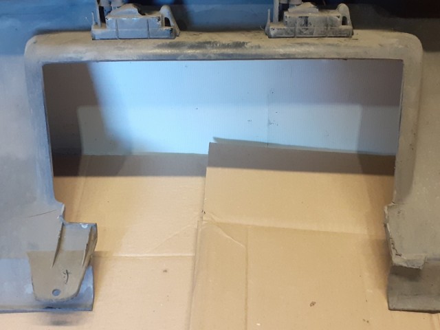 Бампер задний TOYOTA Sprinter Marino 