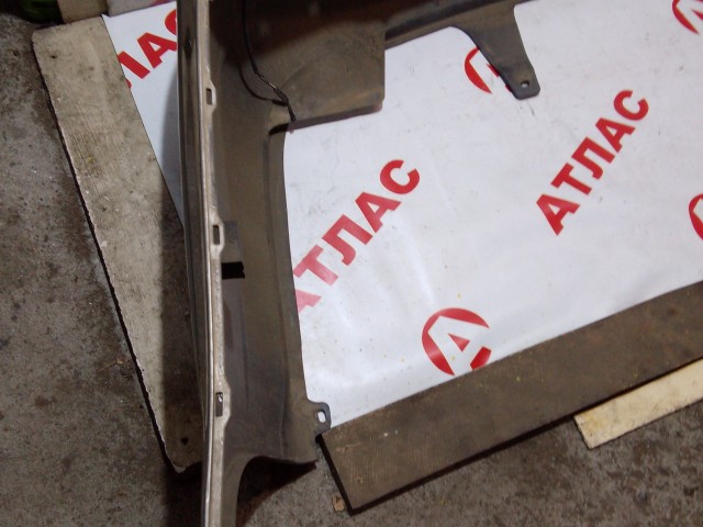 Бампер задний TOYOTA Avensis 