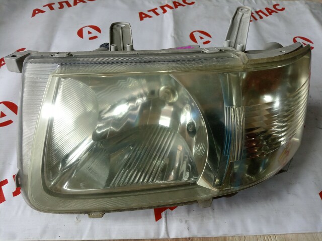 Фара TOYOTA Succeed 