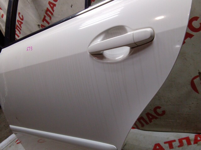 Дверь TOYOTA Avensis 