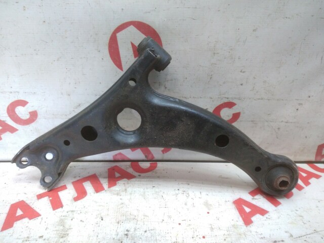 Рычаг TOYOTA Carina 