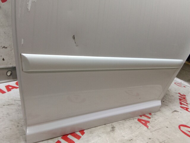 Дверь TOYOTA Avensis 