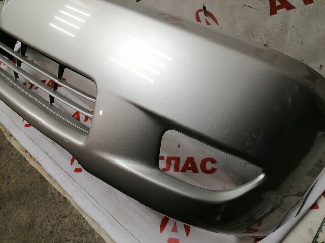 Бампер передний TOYOTA Corolla 