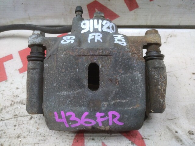 Суппорт TOYOTA Ist 