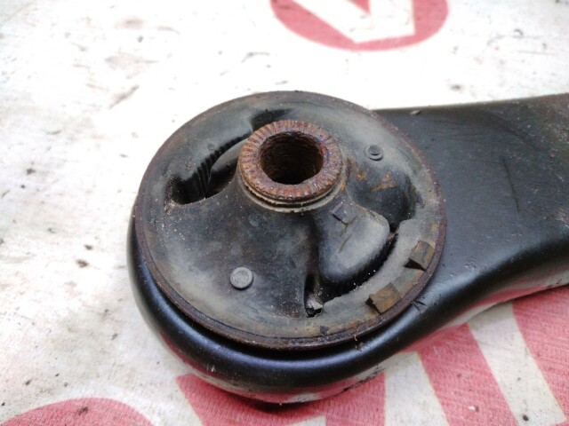 Рычаг TOYOTA Avensis 