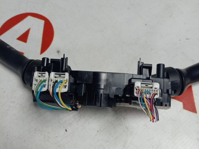 Гитара руля TOYOTA Ractis 