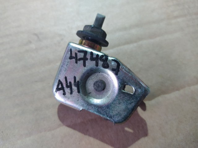 Замок лючка бензобака TOYOTA Sprinter Marino 