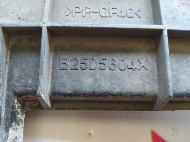 Площадка АКБ MAZDA Familia 