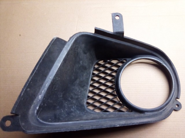 Оправа туманки MITSUBISHI Lancer 