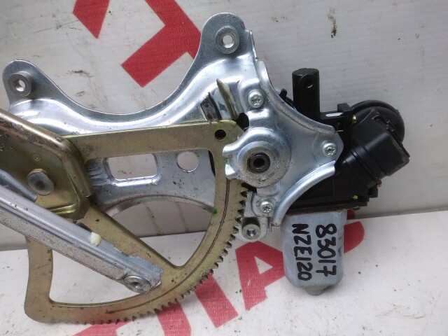 Стеклоподъемник TOYOTA Corolla 