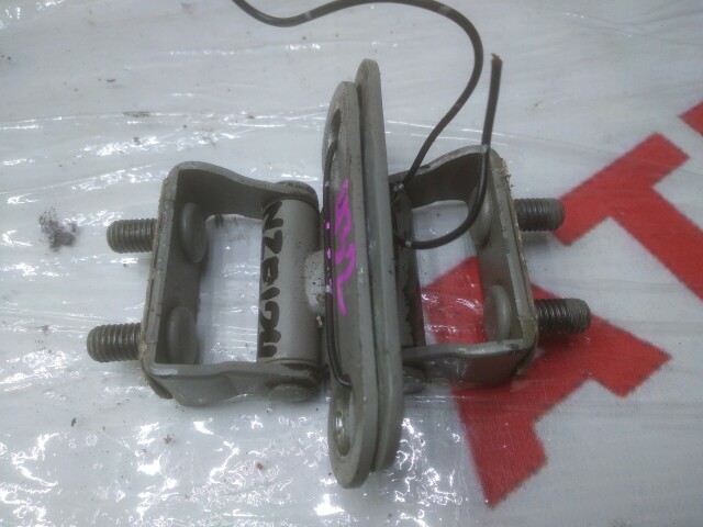 Кронштейны багажника TOYOTA Corolla Fielder 