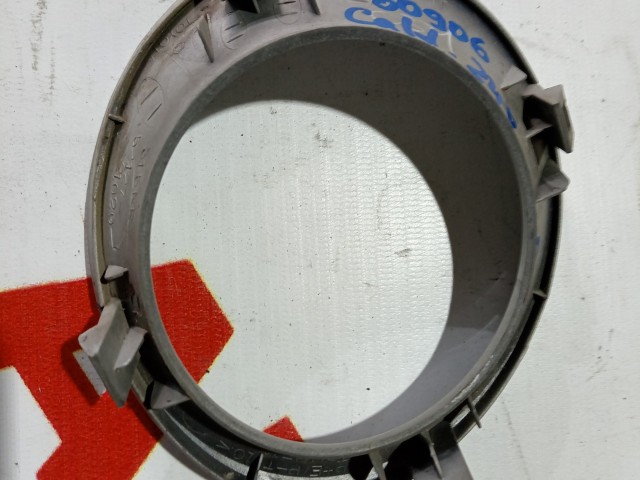 Оправа туманки TOYOTA Caldina 