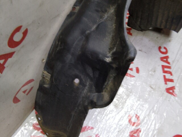 Подкрылок NISSAN Primera 