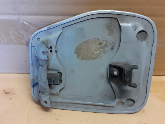 Лючок бензобака TOYOTA Sprinter Marino 