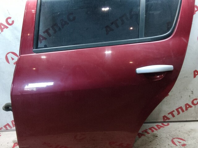 Дверь RENAULT Sandero Stepway 