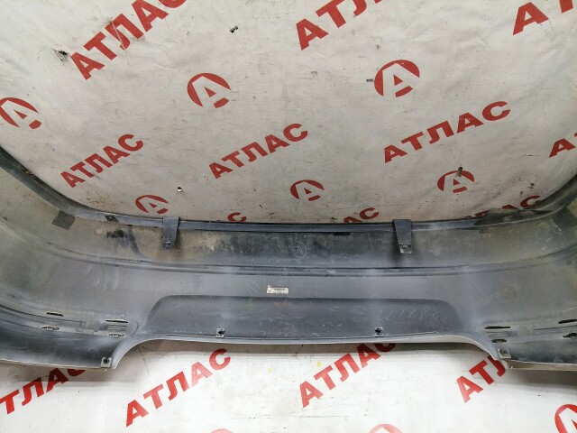 Бампер задний TOYOTA Avensis 